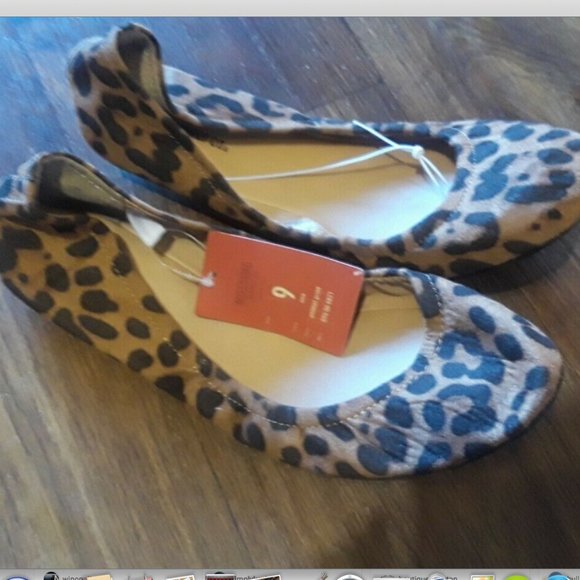 Mossimo Supply Co. Shoes - MOSSIMO SUPPLY CO LEOPARD ANIMAL PRINT FLATS 9